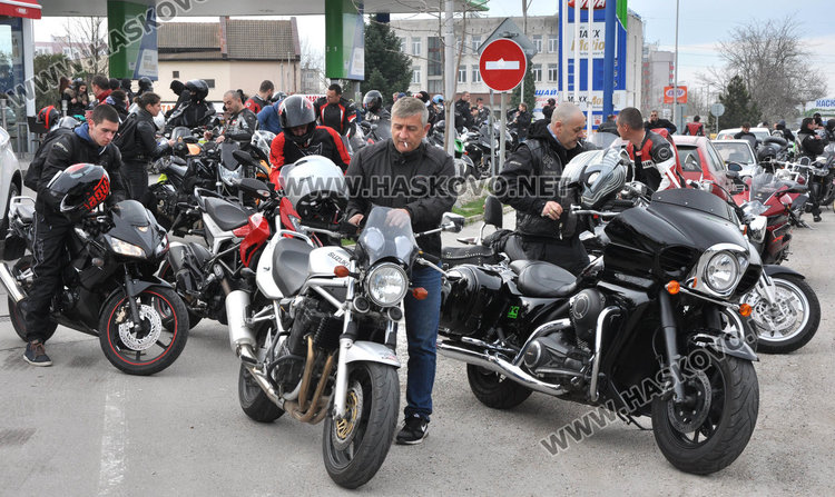 Хасковските рокери отпрашиха за Бачково, пловдивски моторист загина часове преди събора
