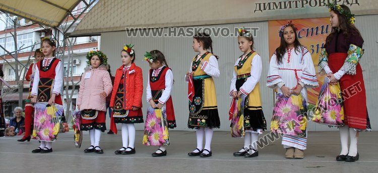 "От Лазаровден до Цветница" празнуваха в Димитровград