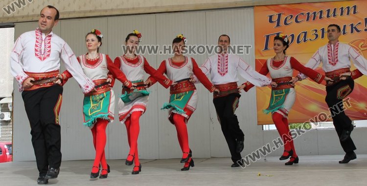 "От Лазаровден до Цветница" празнуваха в Димитровград