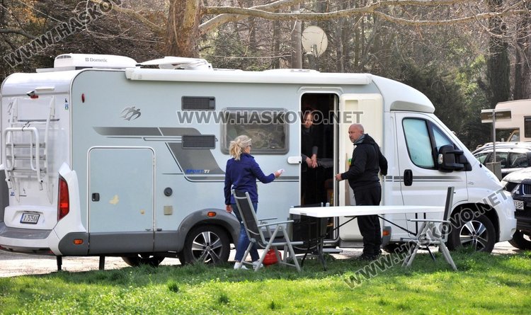 Кемпери от цялата страна акостираха в парк „Марица“