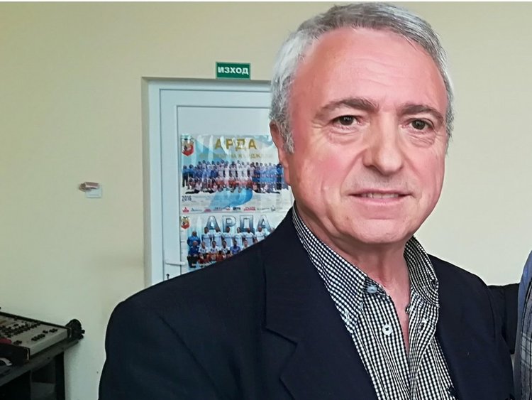 Светозар Казанджиев