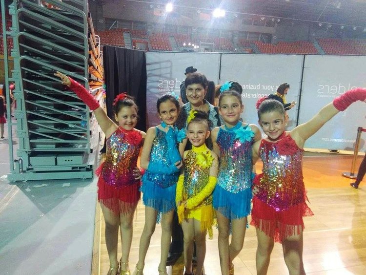 Успешно се представиха в Международния конкурс "Пловдив - древен и вечен" възпитаници на школата по спортни танци към "Академия за таланти" в Димитровград