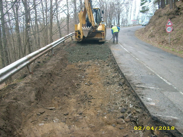 Продължава ремонтът на 6 км от път III-865 Ардино - Кърджали