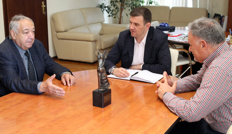 Обследват за опасни язовири в Хасковско 