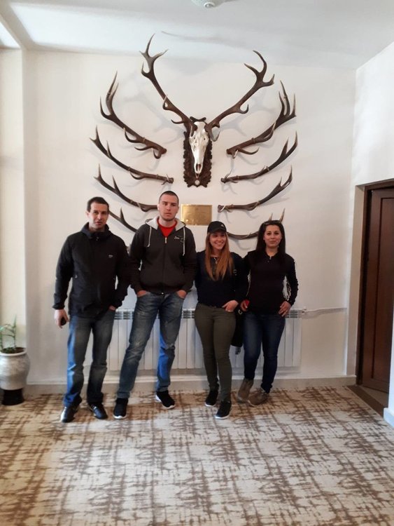 Ученици оценяваха ловни трофеи в държавното стопанство "Извора" в Девин