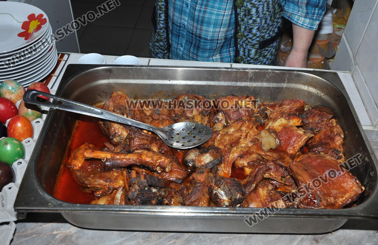 200 хасковлии с помощи от омбудсмана и дарители за Великден