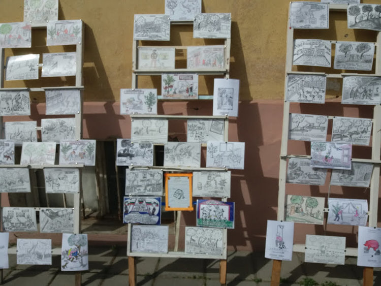 Първа тротоарна изложба подреди Атанас Забуртов