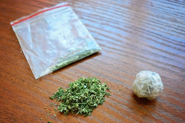 18 годишна подкара автомобил след употреба на наркотици