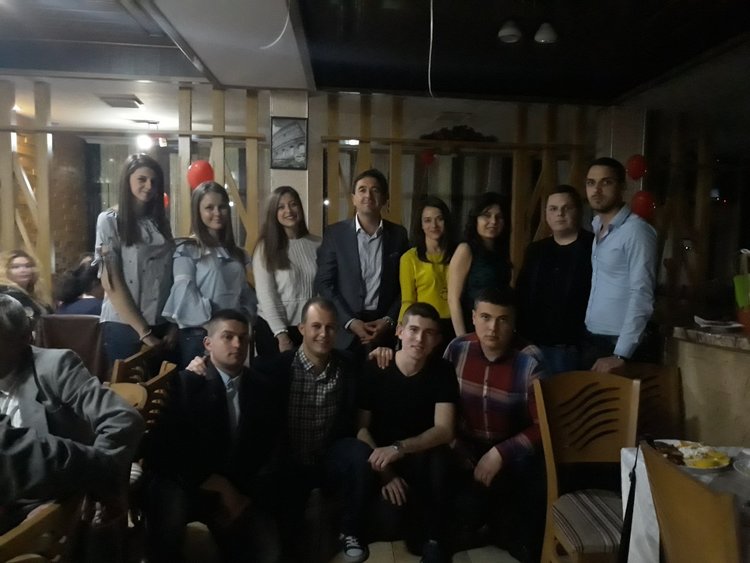 Шинаси Сюлейман поздрави здравните работници в община Кирково