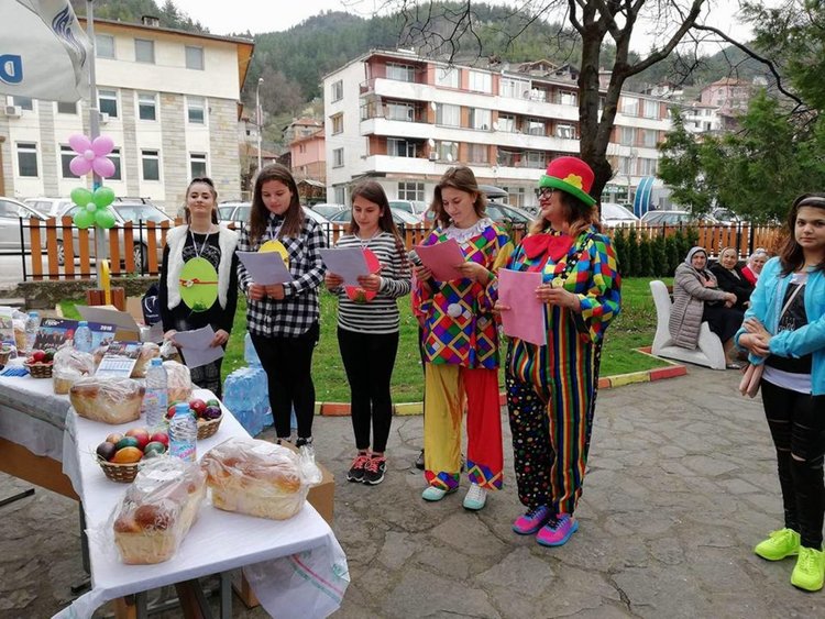 Празник за децата в Девин с игри, клоуни и награди