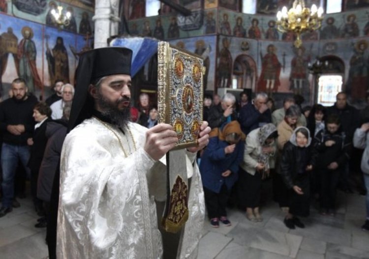 Традиция от стотици години: Изнесоха Богородица от Бачково 