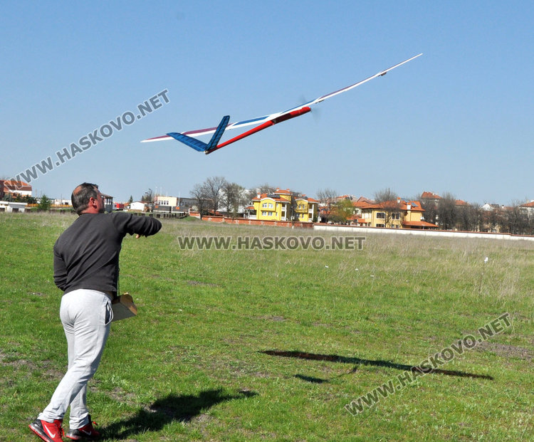 9 самолета кръжаха край Хасково в подготовка за Републиканско състезание