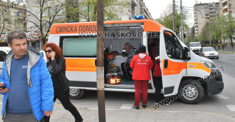 Шевролет и Форд се разбиха на „Раковски“, и двете коли минали на зелено