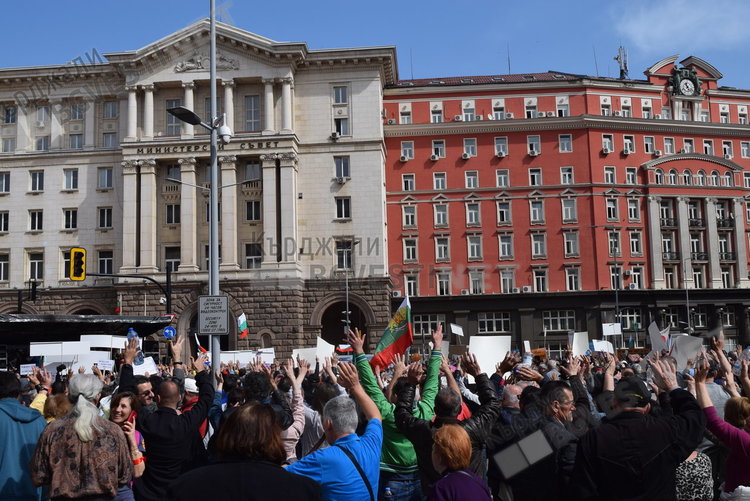 Аплодисментите