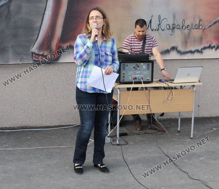 Залесиха двора на СУ "Любен Каравелов" с 60 дръвчета