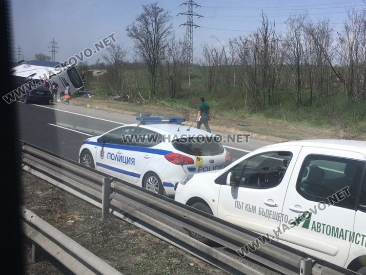 Катастрофа с 6 жертви блокира движението по АМ "Тракия"