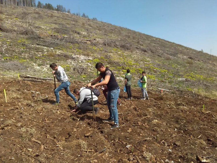 Ученици от професионалната гимназия по туризъм също участваха в инициативата