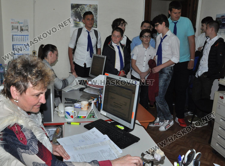 Виктория и Иван Иванови са новите председатели на съд в Хасково за ден