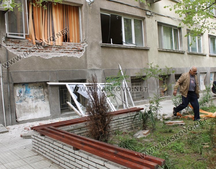 Гръмна газова бутилка в димитровградски апартамент