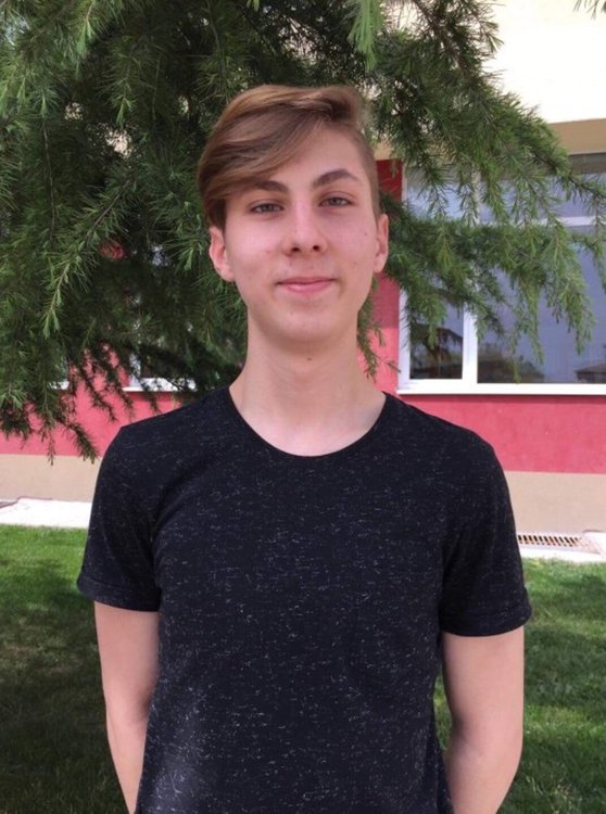 Втори осмокласник от "Златаров" ще учи в СофтУни