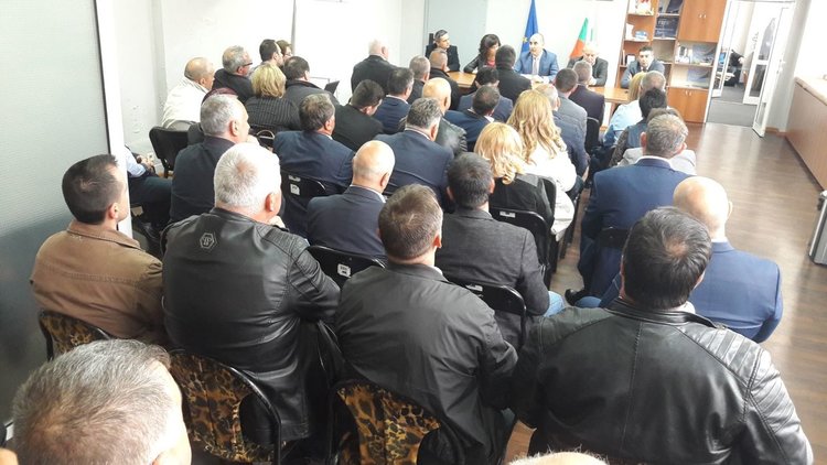 Цветанов продължава обиколката в Смолянско, днес е в Девин и Доспат