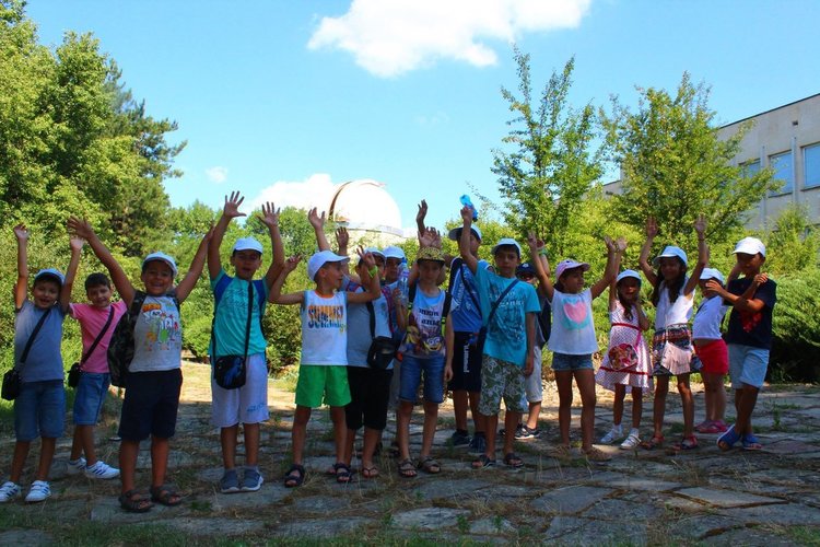 МОНТЕСОРИ езиков лагер за първи път в Кърджали въвеждат в Образователен Център НЕА Германика