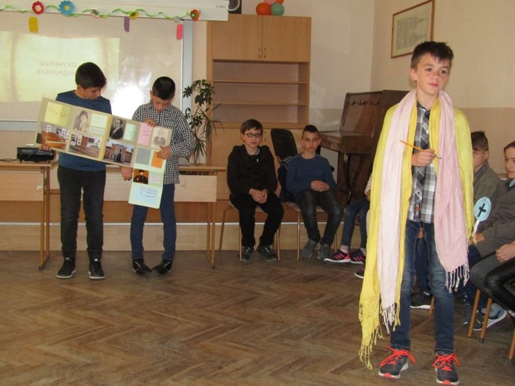 Четвъртокласници от Смолян изнесоха открит урок по история по иновативен метод