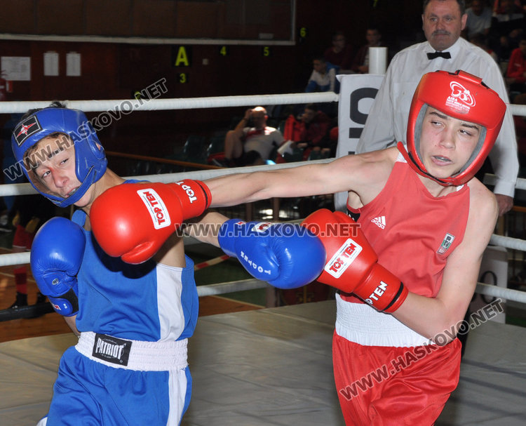 Хасковски боксьор с победа в първия ден на Държавното в „Дружба“