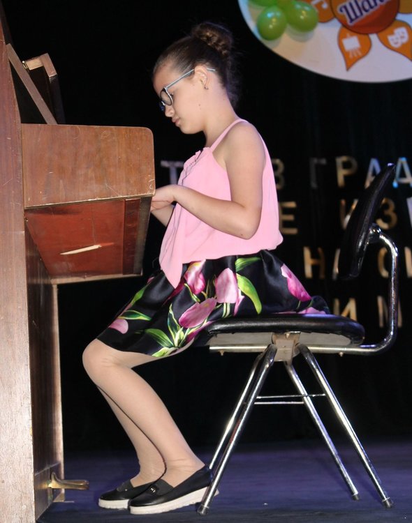 300 димитровградски таланти участват в конкурса "Шанс"