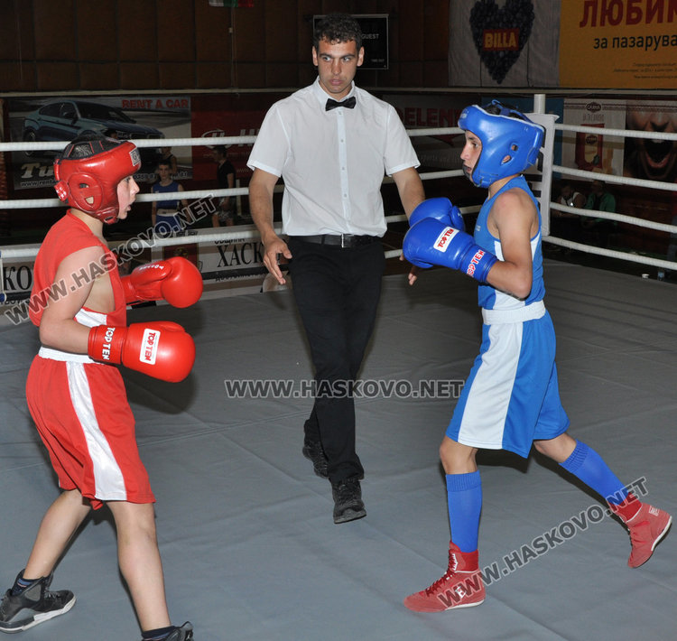 Хасковски боксьор с победа в първия ден на Държавното в „Дружба“