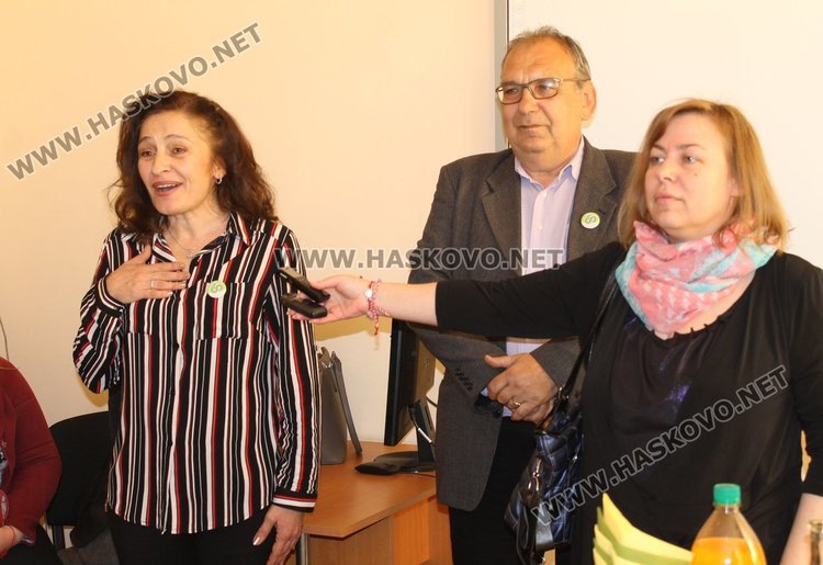 Бивши и настоящи каравеловци организираха среща на поколенията