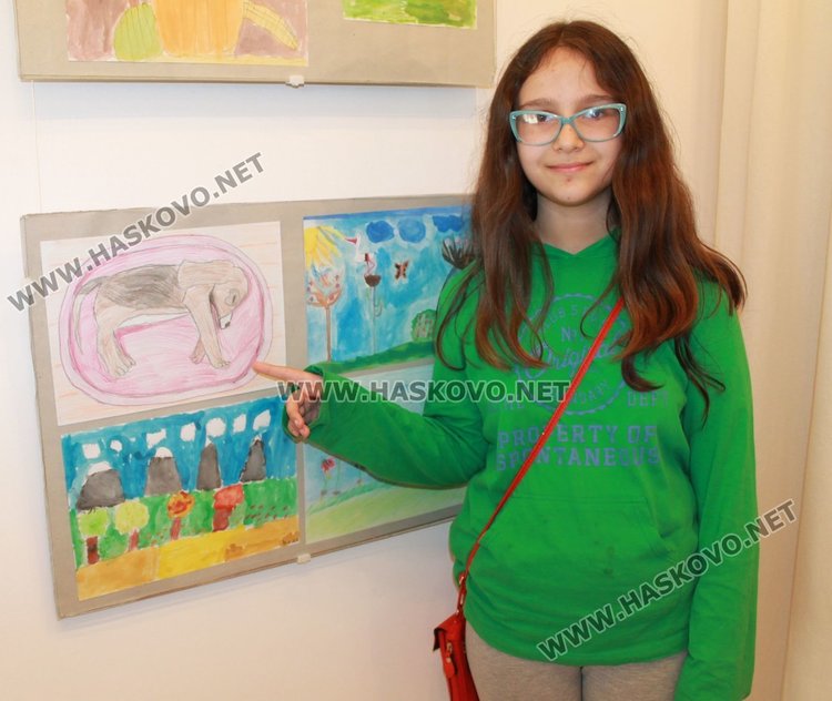 Каравеловци подредиха изложба за юбилея на училището