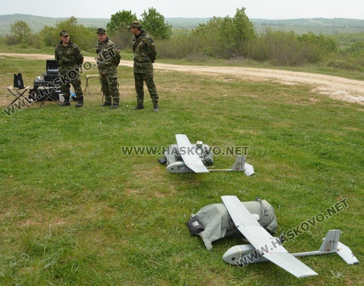 Армията спря вражеска атака по море, изгърмя 45 тона боеприпаси 