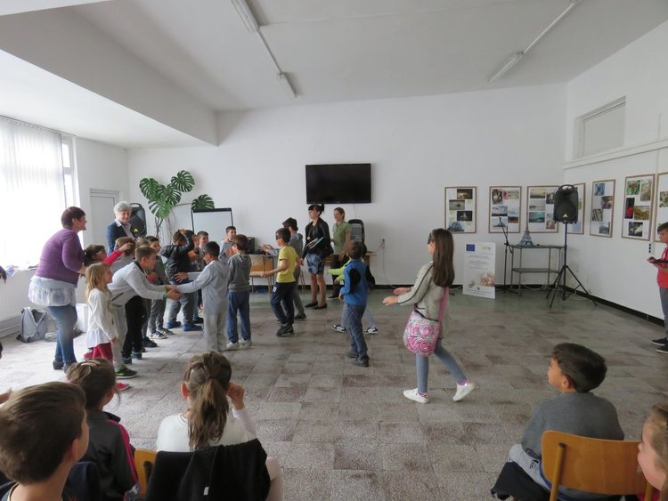 Деца твориха в ателиета за Деня на земята