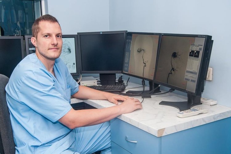 Д-р Станимир Сираков, получил медицински "ОСКАР", става почетен гражданин в родното място на майка му