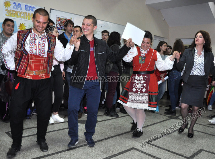 Учредиха награда в ПМГ на името на  ученик от първия випуск