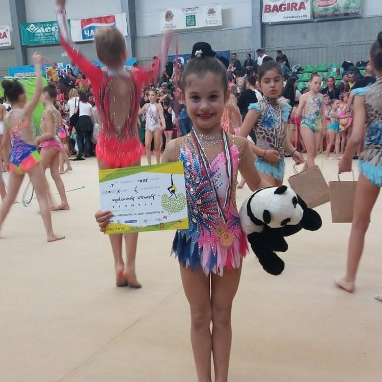 Клуб "Калия" с призови отличия от Международния турнир "Фея под липите"