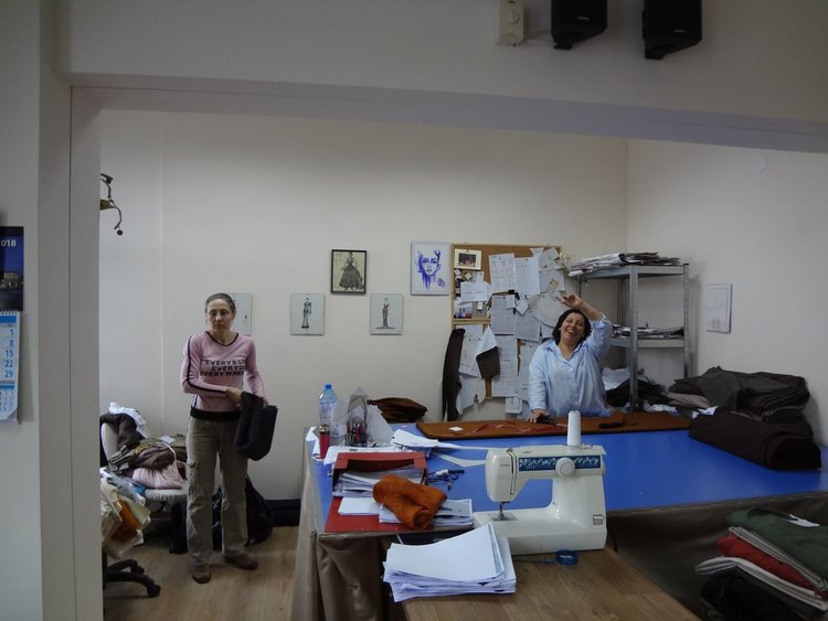 Каравеловци прекараха един следобед в операта