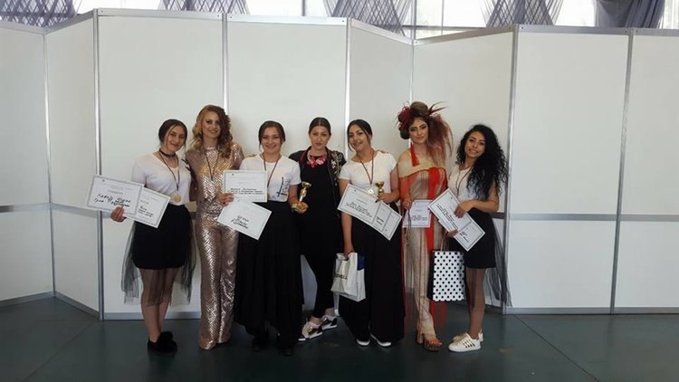 Медали от Панорамата на професионалното образование  за модни таланти от Хасково