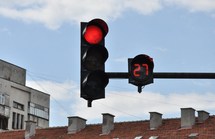 Хасковлия: броячът на светофара до автогарата образува тапи от коли