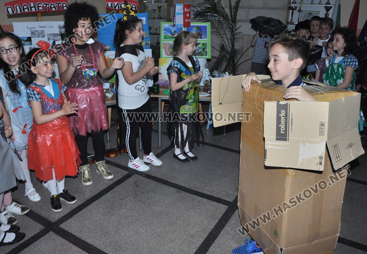  Земляни от “Смирненски” зоват да опазим планетата чиста