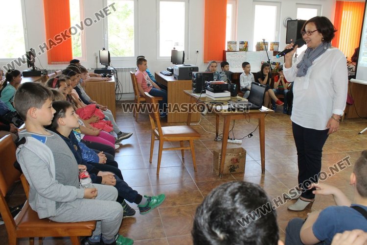 Каравеловци станаха "Пътешественици с книга в ръка по света" 