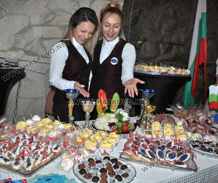 Бизнесът обещава 2500 лв. заплата и стипендии за гимназистите