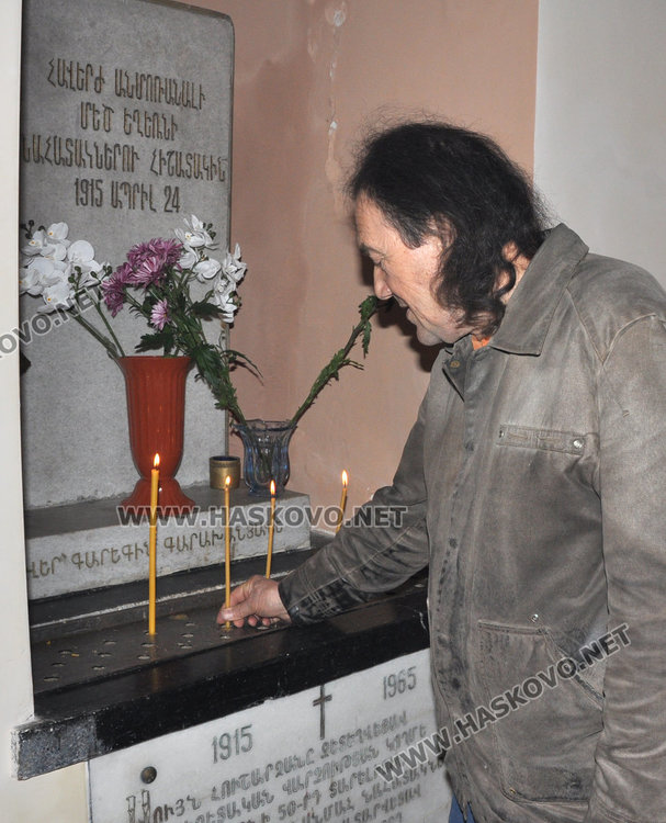 Арменците в Хасково почетоха 103 г. от геноцида над сънародниците си