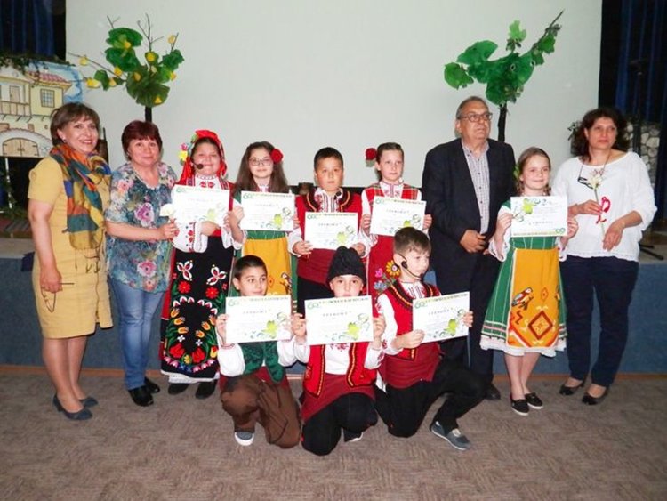 Третокласници от СУ "Любен Каравелов" с дебютна изява в националното радио