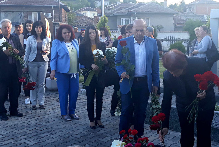 7 години от Черния Великден отбелязаха в Симеоновград