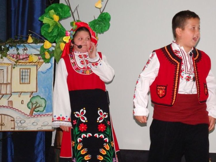 Третокласници от СУ "Любен Каравелов" с дебютна изява в националното радио