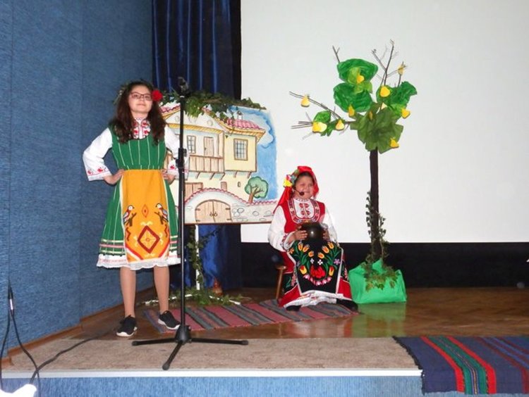 Третокласници от СУ "Любен Каравелов" с дебютна изява в националното радио