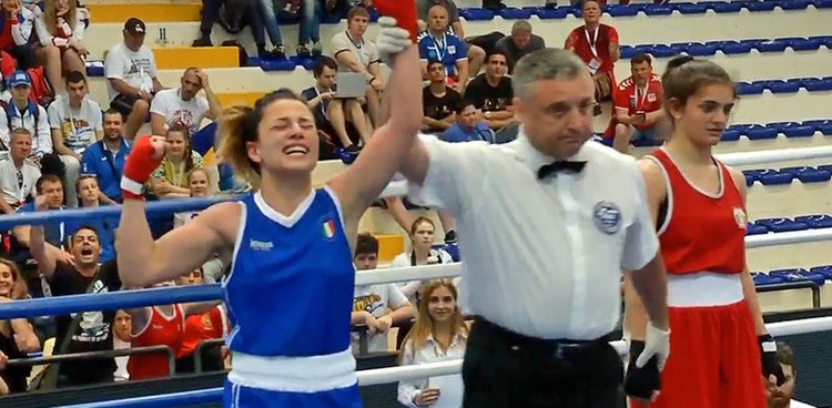 Горяна Стоева със сребро от Европейското за девойки по бокс 