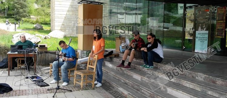 „Таланти в действие“ показват как учениците от Смолян си представят кариера чрез творчество